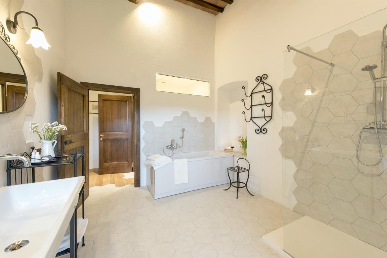 Torre Di Badia Bed & Breakfast Badia A Passigano Luaran gambar