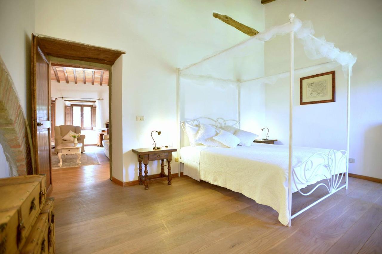 Torre Di Badia Bed & Breakfast Badia A Passigano Luaran gambar